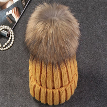 Load image into Gallery viewer, Winter hat for women