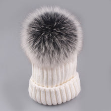 Load image into Gallery viewer, Winter hat for women